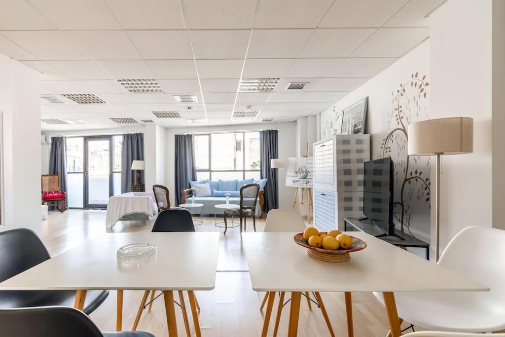 Downtown Spacious Loft Apartment Just 3 Minutes From City Centre Heraklion  Exterior photo
