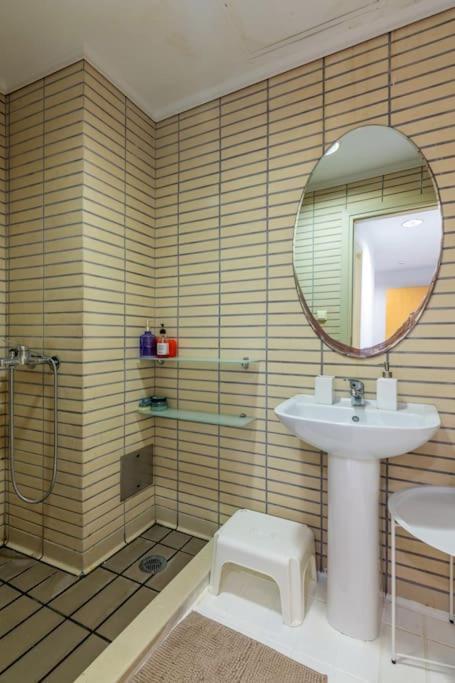 Downtown Spacious Loft Apartment Just 3 Minutes From City Centre Heraklion  Exterior photo