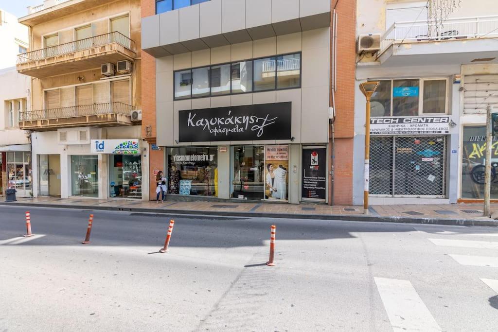Downtown Spacious Loft Apartment Just 3 Minutes From City Centre Heraklion  Exterior photo