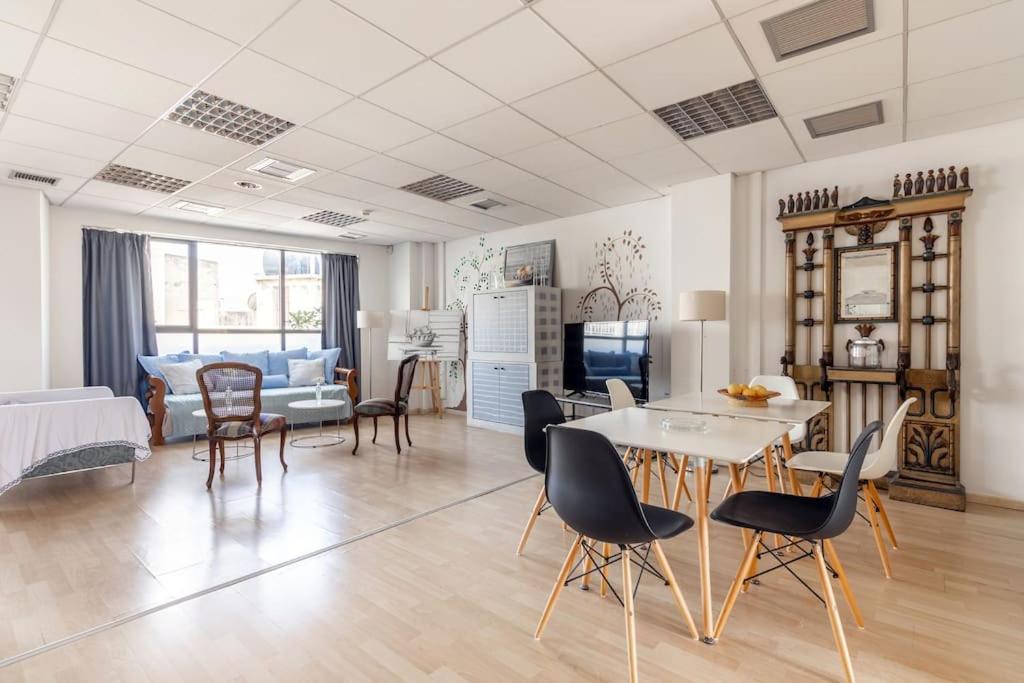 Downtown Spacious Loft Apartment Just 3 Minutes From City Centre Heraklion  Exterior photo